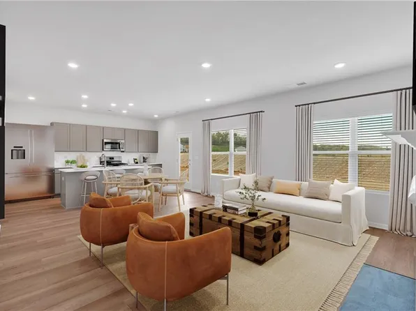 107 Stonecreek Ave, Dallas, GA 30132