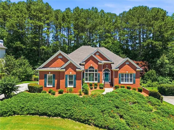 630 Bentwater Dr, Acworth, GA 30101