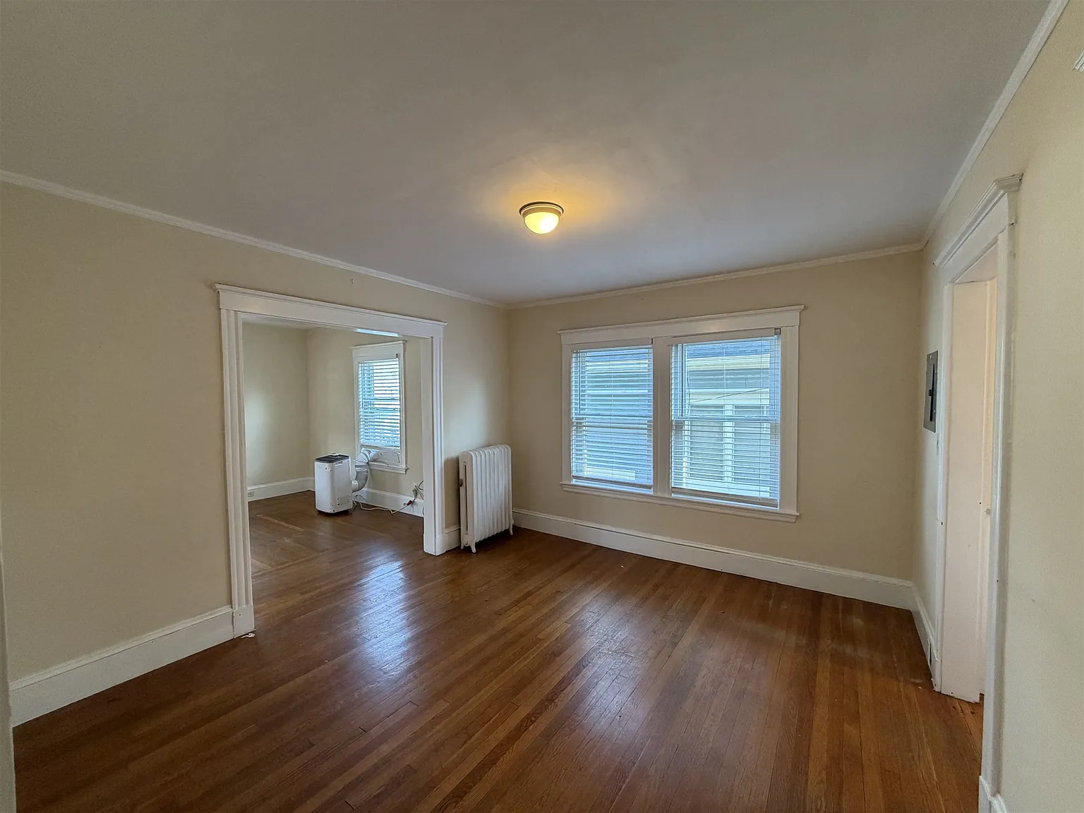 2 bed, 1100 sqft, $3,650 — Photo 3
