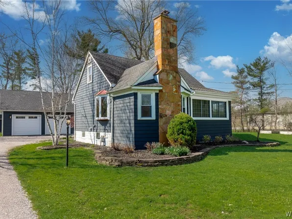 1840 Bullis Rd, Elma, NY 14059