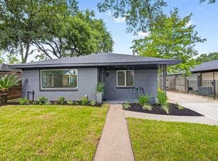 419 Fairbanks St, Houston, TX 77009