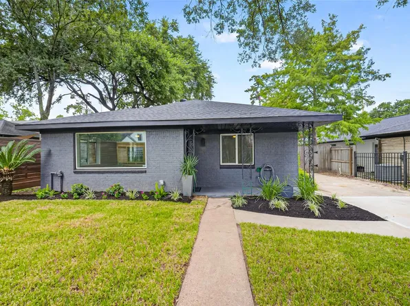 419 Fairbanks St, Houston, TX 77009
