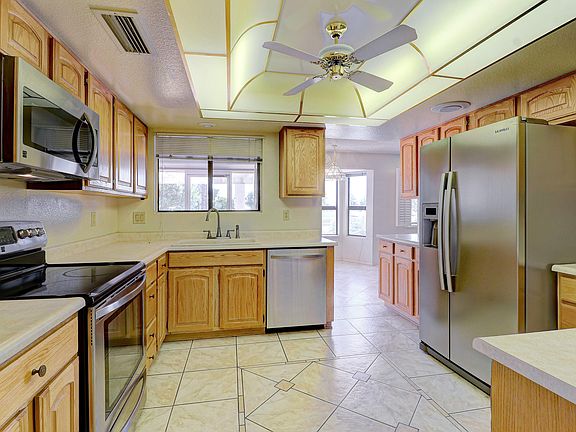 4th image of 13411 W Gable Hill Dr