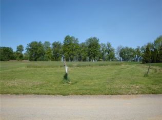 735 Victoria Way, Derry, PA 15627