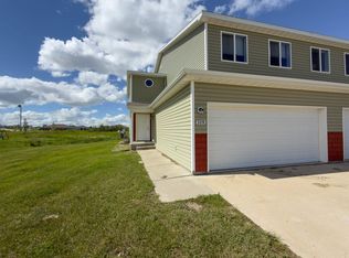 329 Adeline Dr, Stanley, ND 58784