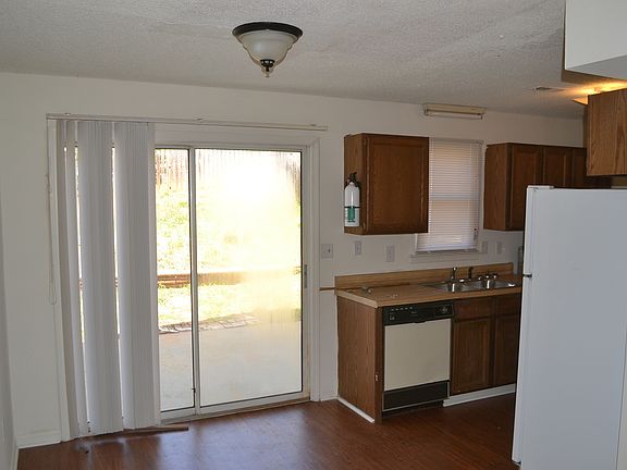 4th image of 118 Franklin Dr
