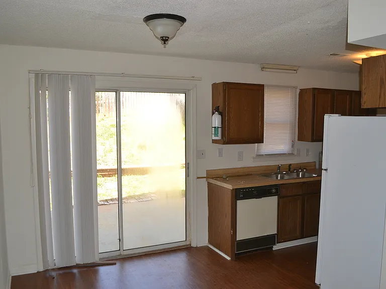 118 Franklin Dr — Photo 4