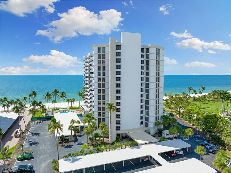 4005 Gulf Shore Blvd N #700 — Photo 1
