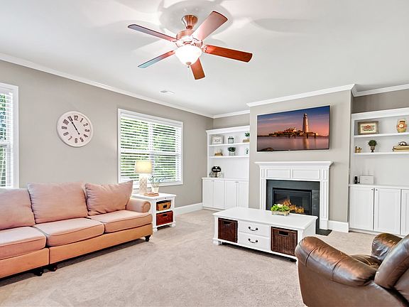 5th image of 148 Waltzing Vine Ln