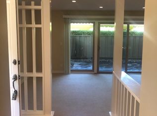 31 Los Altos Sq, Los Altos, CA 94022