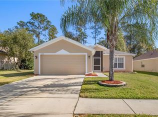 5520 Braddock Dr, Zephyrhills, FL 33541