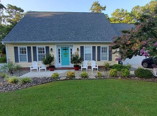 4302 Ward Dr, Morehead City, NC 28557