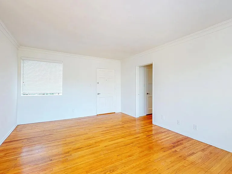 3186-92 Barrington Ave #3192-A — Photo 13