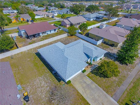 4th image of 735 Jameson Dr