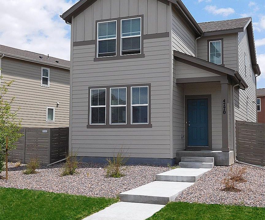 Front yard with easy Maintenance