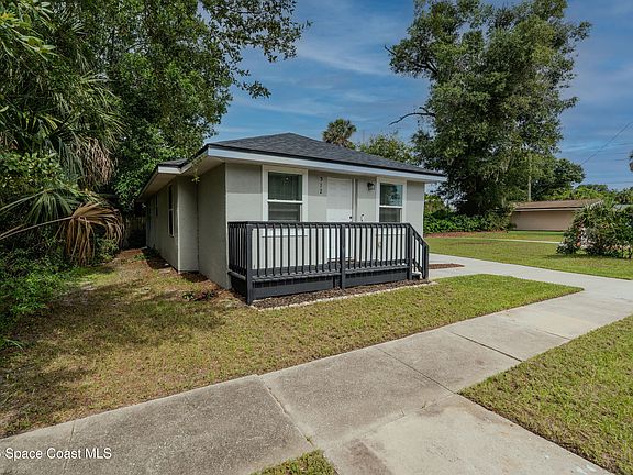 4th image of 512 Canaveral Ave