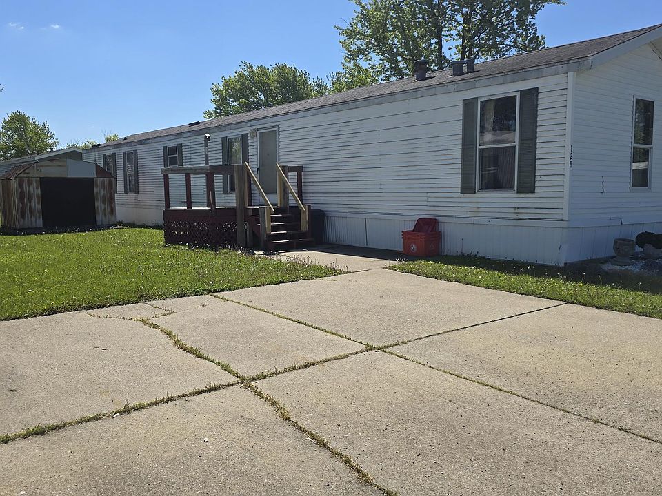 1st image of 128 Bradford Ave
