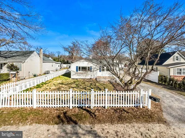 279 Magothy Beach Rd, Pasadena, MD 21122