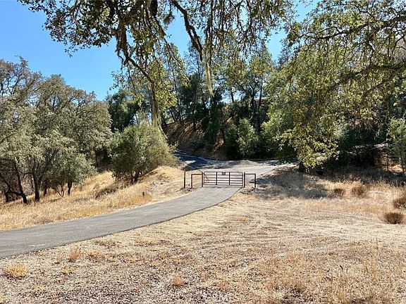 2nd image of 76348 Bryson Hesperia Rd