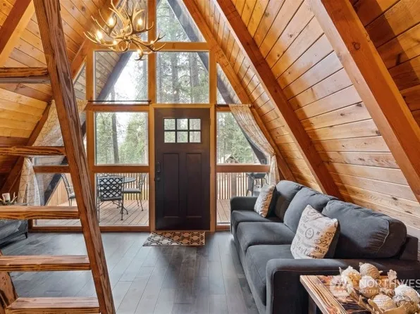 22113 Appaloosa Lane, Leavenworth, WA 98826