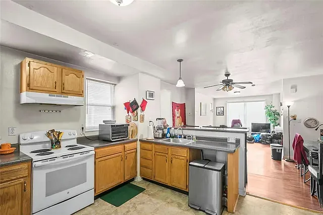 3 bed, $1,000 — Photo 3