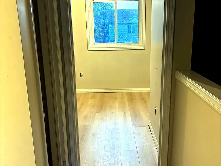 511 Admiral Dr W #65 — Photo 2