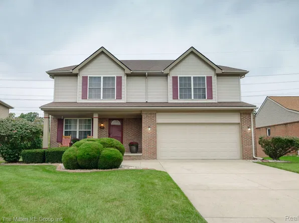13320 Country Walk Ct, Belleville, MI 48111