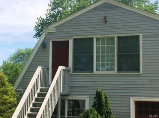 522 Twin Ponds Rd, Breinigsville, PA 18031