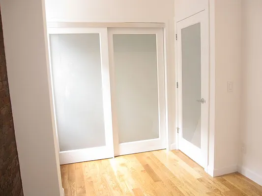 Rented by Sky Management | media 25