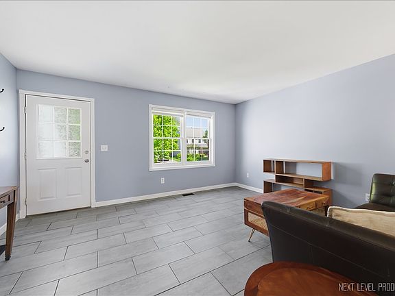 3rd image of 1008 Westfield Crse