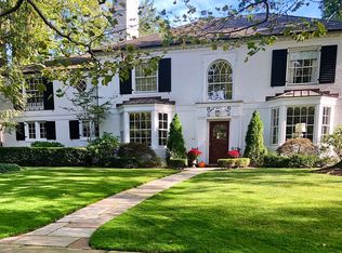 2755 Inverness Rd, Shaker Heights, OH 44122