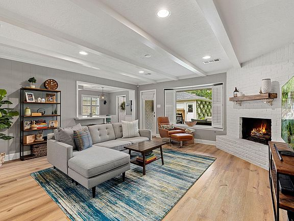 4th image of 10626 Holly Springs Drive