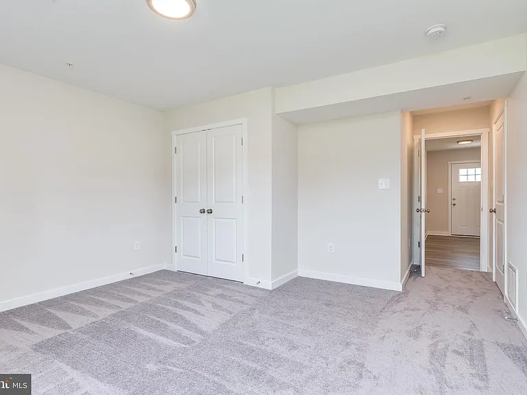 85 Moses Dr — Photo 13