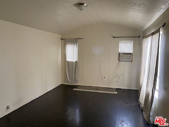 3rd image of 7835 S Harvard Blvd