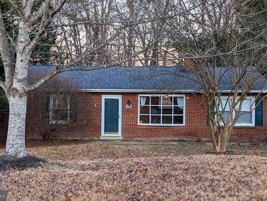 10 Hickory Ridge Dr, Fredericksburg, VA 22405