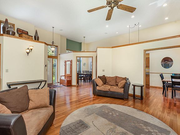 5th image of 3743 Thomas Ct