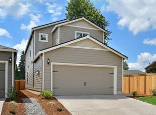 910 S View Dr, Molalla, OR 97038