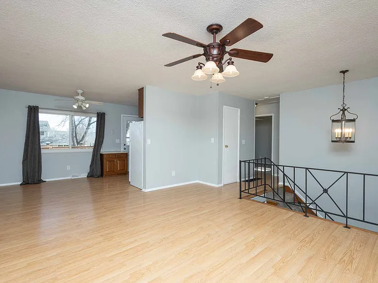 2318 Pinehurst St — Photo 6