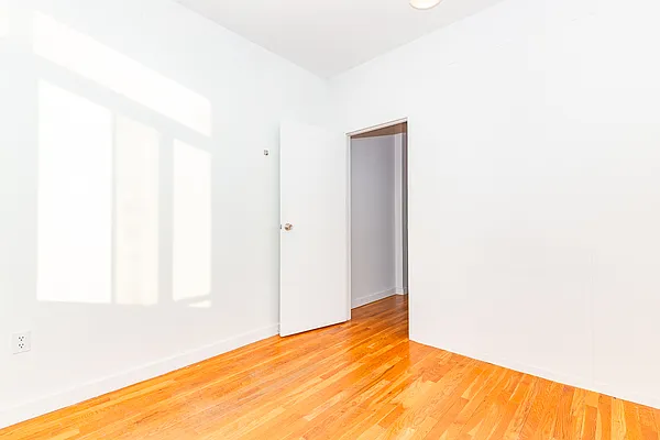 Rented by MySpaceNYC | media 21