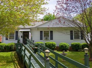 17 Grimes Cres, Lexington, NC 27292