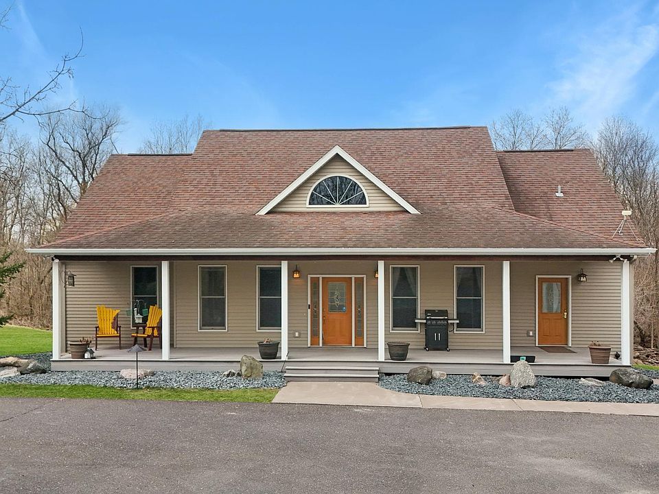 1st image of 402 Rock Ridge Trl