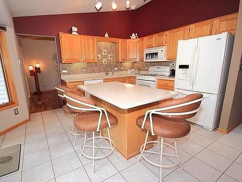 4th image of 3325 Old Nursery Way