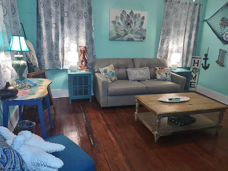 2118 Mosley St — Photo 21