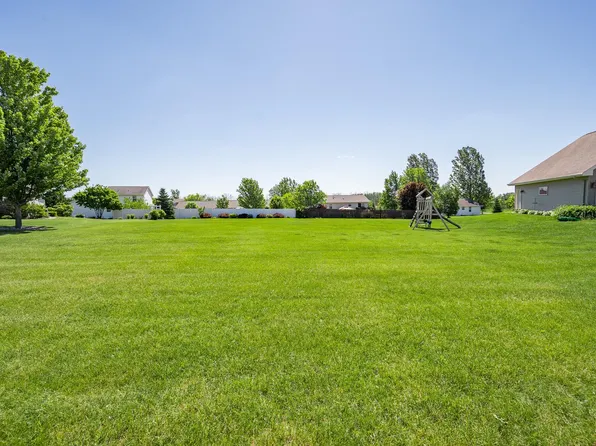 1630 Panther Ct, New Franken, WI 54229
