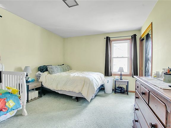 4th image of 118 Clover Pl