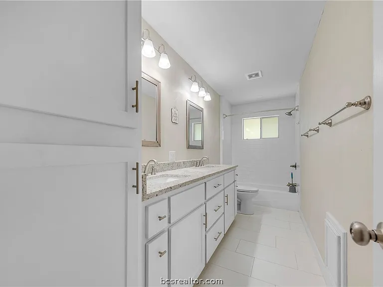 1803 Leona Dr — Photo 12