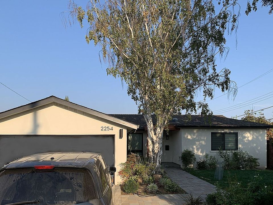 1st image of 2254 Chaparral Ave