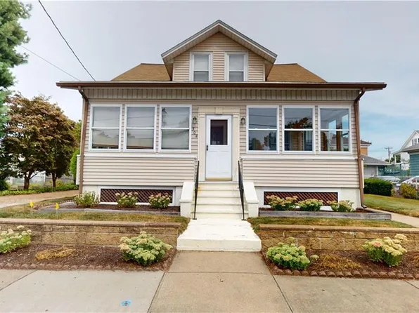 304 Hughes Ave, Pawtucket, RI 02861