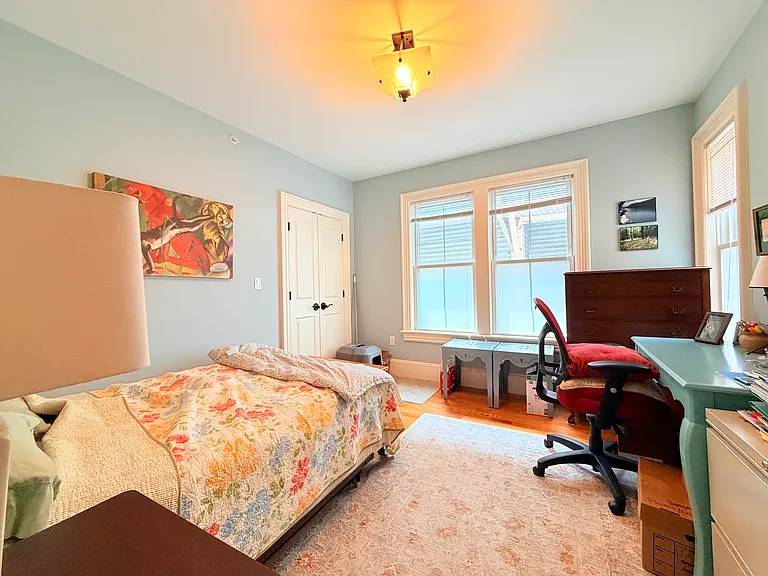 81 Walnut St #1 — Photo 10