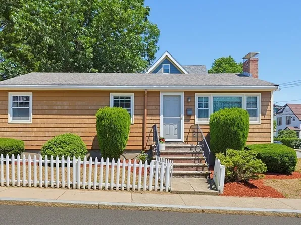 10 Meyer St, Roslindale, MA 02131